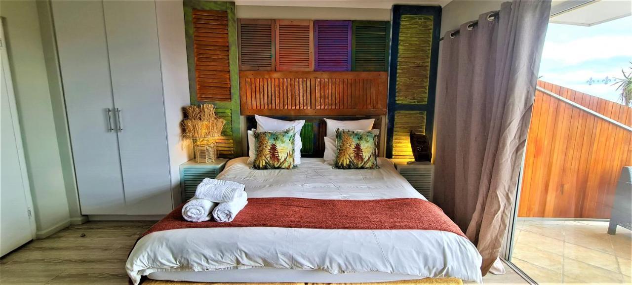 African Groove Camps Bay เคปทาวน์ ภายนอก รูปภาพ